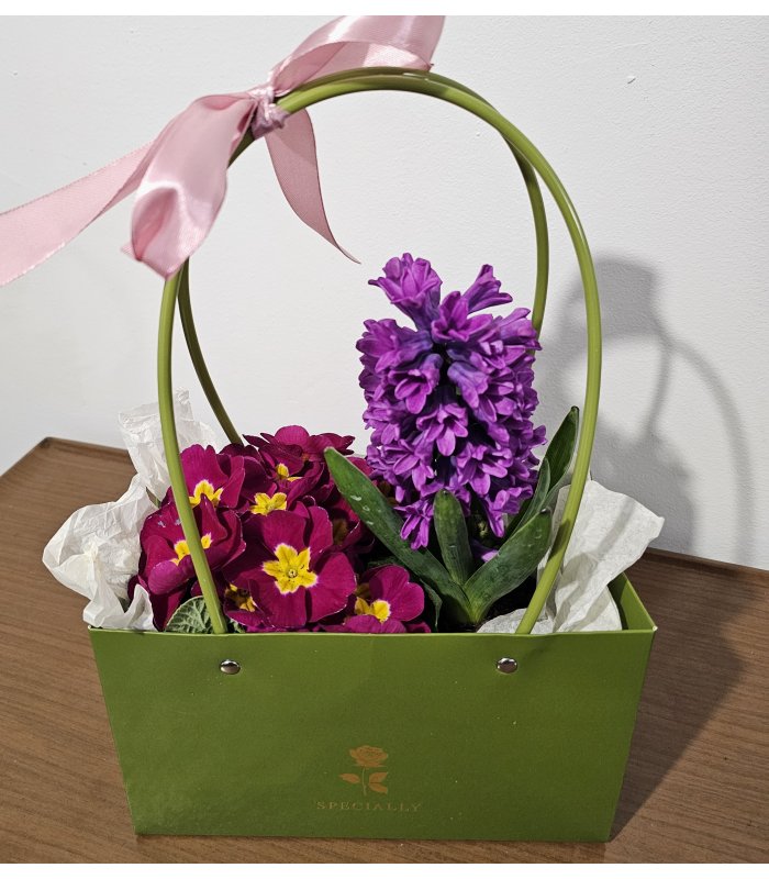 Aranjament „Spring Basket”