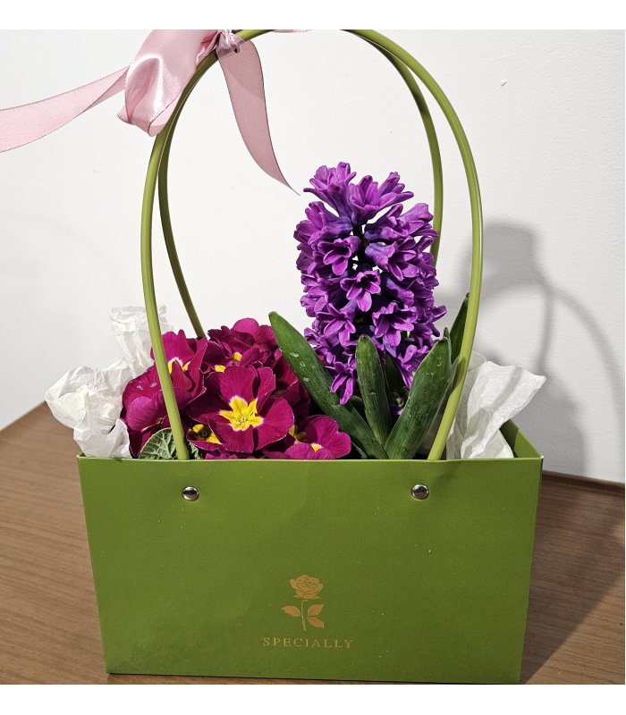 Aranjament „Spring Basket”