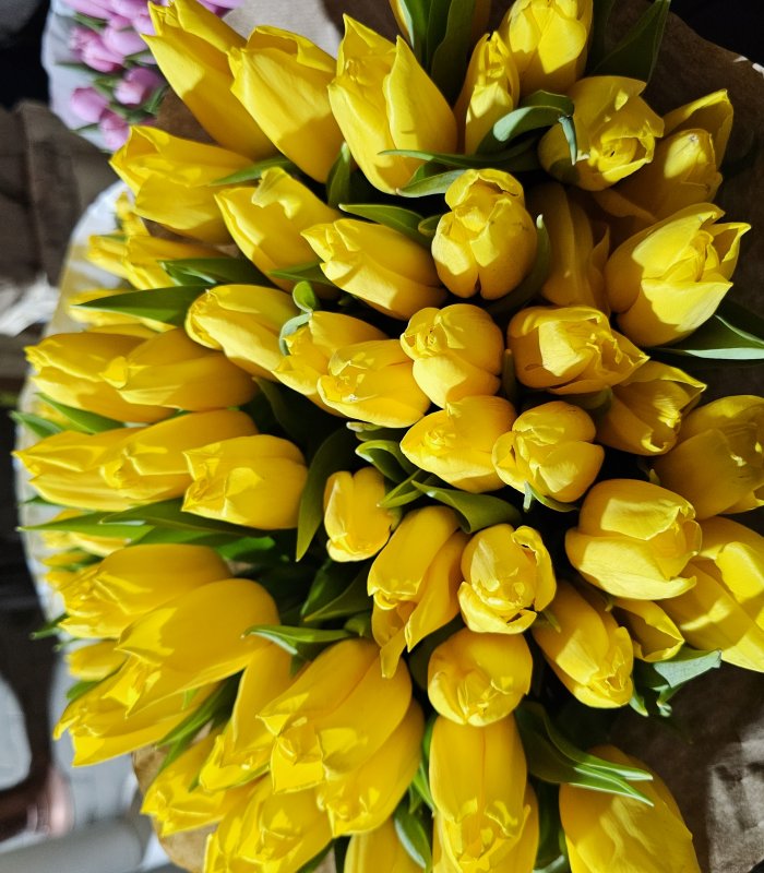 Buchet Lalea 11 fire galben