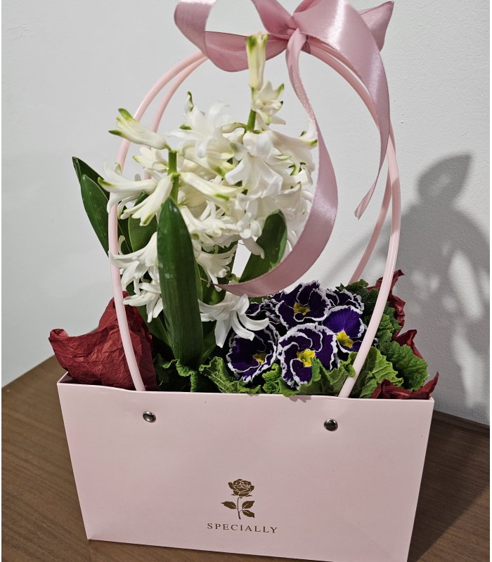 Aranjament „Spring Basket” 2