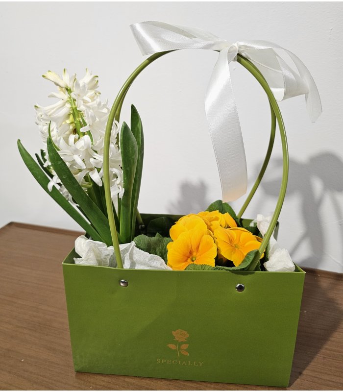 Aranjament „White Spring Glow”