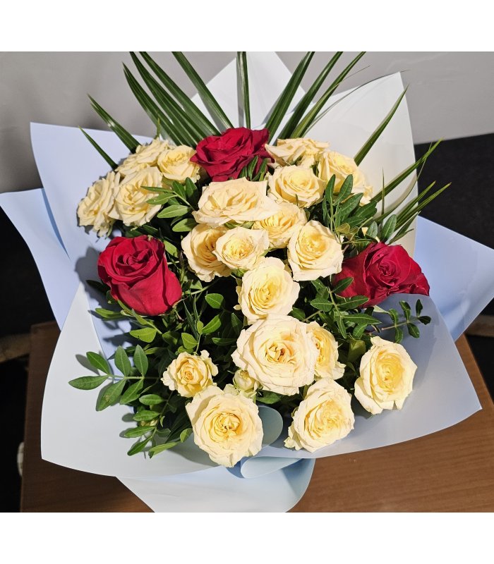 Buchet „Golden Romance”