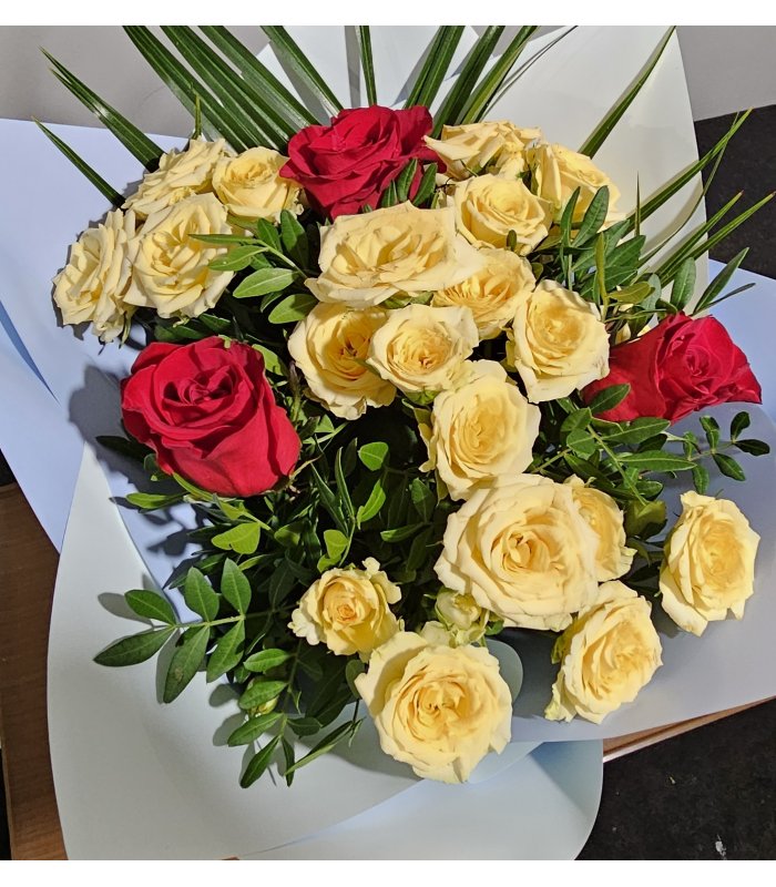 Buchet „Golden Romance”