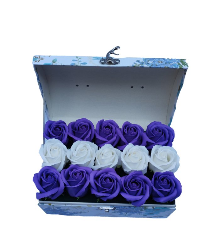 Cutie cu trandafiri de sapun, albastru alb