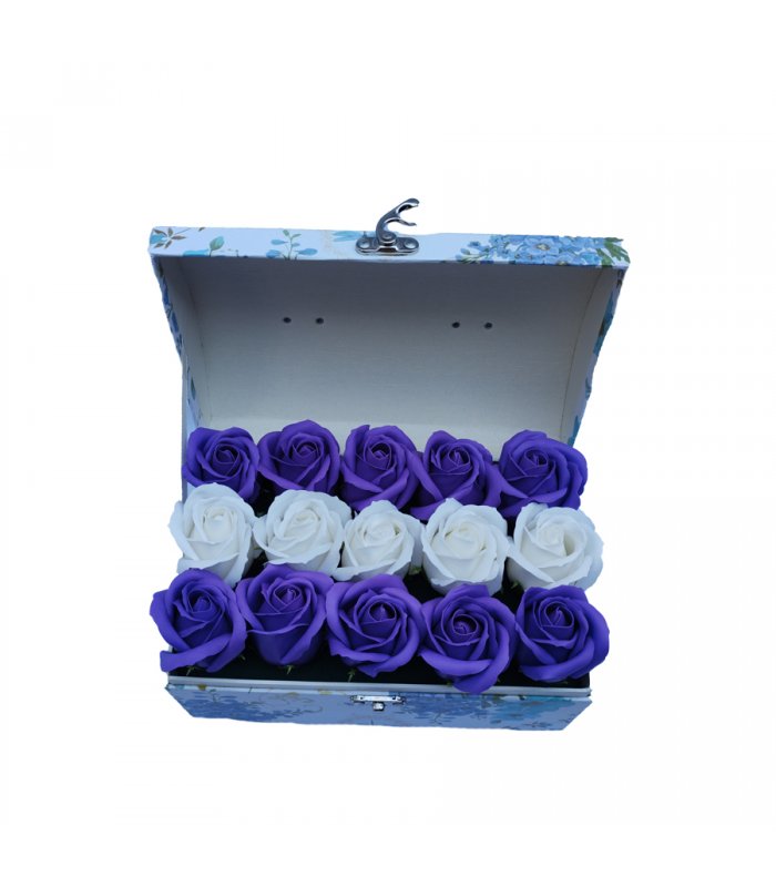 Cutie cu trandafiri de sapun, albastru alb